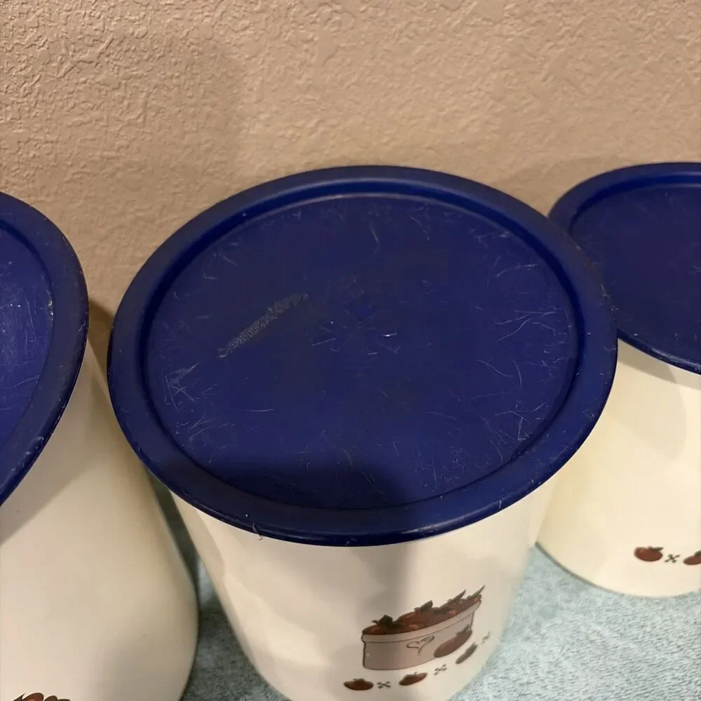 VINTAGE TUPPERWARE “An Apple a Day” WHITE/BLUE TOPS SET OF 3 ONETOUCH CANISTERS